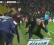 VIDEO + FOTO Moment amuzant cu Șumudică la meciul cu Galatasaray » Cei doi care l-au scos din sărite pe tehnician