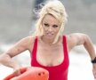 FOTO Pamela Anderson, avertisment pentru iubitul fotbalist mult mai tânăr: "Adil, într-o zi mă voi prăbuși"