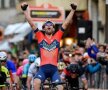 MILANO-SANREMO. Colți și nebunie! "Rechinul" Vincenzo Nibali a câștigat Milano-Sanremo la doar 20 de metri în fața sprinterilor!