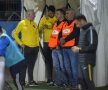 VIDEO+FOTO Dică l-a schimbat din nou pe Budescu! Gestul jucătorului stelist în tunel