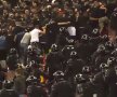 VIDEO Au apărut imaginile explicite cu intervenția Jandarmeriei la CSA Steaua - Academia Rapid, 1-3