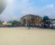 VIDEO + FOTO Scandal în Bănie înaintea returului finalei Cupei EHF! 1.000 de oameni stau de aseară la coadă și acuză manevre cu biletele