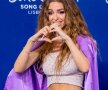 FOTO A cântat la Eurovision! Iubita unui fost produs al Academiei Barcelona a făcut furori la competiția europeană