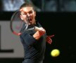 Simona Halep în meciul cu Caroline Garcia de la Roma // Foto: Reuters