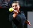 Simona Halep în meciul cu Caroline Garcia de la Roma // Foto: Reuters