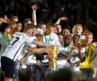 VIDEO + FOTO Nebunie în Germania! Eintracht a câștigat Cupa, 3-1 cu Bayern, iar fanii au sărbătorit pe teren