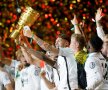 VIDEO + FOTO Nebunie în Germania! Eintracht a câștigat Cupa, 3-1 cu Bayern, iar fanii au sărbătorit pe teren