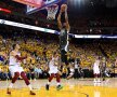 VIDEO+FOTO Golden State vs. Cleveland Cavaliers 2-0 » James nu poate singur! Curry se distrează în meciul doi și o apropie pe Golden State de un nou titlu