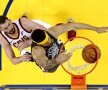 VIDEO+FOTO Golden State vs. Cleveland Cavaliers 2-0 » James nu poate singur! Curry se distrează în meciul doi și o apropie pe Golden State de un nou titlu
