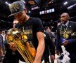 VIDEO+FOTO Cleveland Cavaliers vs. Golden State 0-4 » Măturați! Golden State își păstrează titlul după ce o demolează pe Cleveland, 108-85 » Durant MVP, LeBron își caută echipă