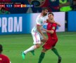 FOTO Gol controversat în Portugalia - Spania »  Arbitrul a cerut intervenția VAR