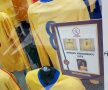 GALERIE FOTO Doi microbiști români au organizat un mini-muzeu al fotbalului » Cum s-au cunoscut și cum au adunat o mie de tricouri legendare