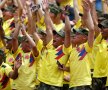 GALERIE FOTO + VIDEO Nebunie în Columbia la revenirea naționalei de la Mondiale! Fotbaliștii au fost așteptați pe stadion de fani 