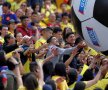 GALERIE FOTO + VIDEO Nebunie în Columbia la revenirea naționalei de la Mondiale! Fotbaliștii au fost așteptați pe stadion de fani 