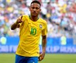 2. Neymar, 26 de ani, este la PSG și are o cotă 180 de milioane de euro. Atacantul brazilian este o țintă mai veche a președintelui lui Real Madrid. Spaniolii ar trebui să achite cel puțin 220 de milioane de euro, sumă plătită de PSG celor de la Barcelona // FOTO: Reuters