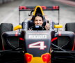 FOTO&VIDEO Imagini senzaționale pe circuitul de Formula 1 cu cea mai bună handbalistă a lumii » Cristina Neagu, show cu 200 km pe oră!