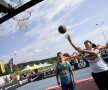 GALERIE FOTO » Luminița Huțupan s-a apucat de baschet și-a făcut spectacol la Râmnicu Vâlcea Streetball