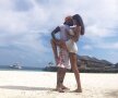 FOTO Cu soția în spate pe plajă » Dani Alves se bucură de o vacanță lungă: imagini sexy cu partenera lui