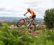 MOUNTAIN BIKE Echilibru pe o roată și o priveliște de milioane