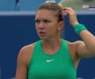 SIMONA HALEP - ASHLEIGH BARTY // FOTO + VIDEO Liderul mondial continuă să strălucească! Victorie solidă și calificare în sferturi la Cincinnati » Revine pe teren după miezul nopții