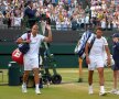 *Gilles Muller și Rafa Nadal, părăsind îmăreună Terenul 1 de la Wimbledon după meciul epic din optimile Wimbledon 2017 // FOTO: Guliver/Getty Images