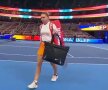 VIDEO  Simona Halep - Ons Jabeur » Simona Halep a abandonat în turul I la Beijing după ce a pierdut categoric primul set