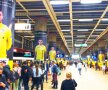 GALERIE FOTO Emulație la metrou! Campanie inedită a principalului sponsor al naționalei de fotbal înainte de meciurile cu Lituania și Serbia din Liga Națiunilor