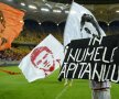 FOTO + VIDEO In Memoriam Cătălin Hîldan » Cele mai tari mesaje și scenografii dedicate Unicului Căpitan al lui Dinamo