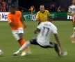 Wijnaldum îl driblează cu eleganță pe Boateng