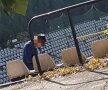 VIDEO + FOTO EXCLUSIV Imagini halucinante de pe stadionul Sportul: GSP a inspectat arena și a dat de un om care se droga în tribune :O