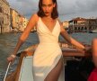 FOTO Superba Bella Hadid a postat câteva poze sexy, iar fanii ei au observat imediat un detaliu interesant