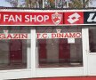 FOTO Adio, fan shop! Societatea lui Nicolae Badea a fost evacuată din "Ștefan cel Mare"