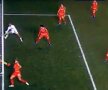 FOTO Scandal uriaș în Anglia » Arbitrul a validat un gol înscris cu mâna în poarta lui Costel Pantilimon: "A fost o victorie furată"