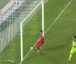 U CLUJ - ASTRA 3-4 // FOTO Fază de cascadorii râsului! A finalizat de pe linie deși era în ofsaid: "Am vrut să apărem la CNN!"