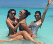FOTO Kourtney Kardashian a pozat SUPER HOT, dar fanii ei au observat un alt detaliu de fundal care a devenit VIRAL