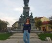 FOTO Sport la domiciliu » Superba Ellie White se antrenează doar acasă: ”Intram pe Youtube și mă inspiram”