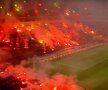 VIDEO+FOTO Atmosferă incendiară la antrenamentul lui Galatasaray » 45.000 de suporteri au colorat cerul în roșu