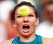Acest instantaneu cu Simona Halep în timpul finalei câștigate la Roland Garros 2018 și-a făcut loc printre imaginile anului alese de prestigioasa agenție Reuters