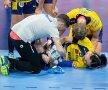 România plânge! Imaginea durerii: Cristina Neagu s-a accidentat grav cu Ungaria și va rata restul sezonului! FOTO Anze Malovrh / kolektiff