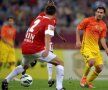 Nica, în duel cu Messi, în amicalul de gală cu Barcelona din 2012 // FOTO: Arhivă GSP