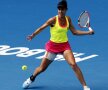 Mihaela Buzărnescu joacă acum împotriva lui Venus Williams în primul tur al turneului de la Australian Open // FOTO: Reuters