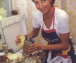 FOTO WOOOW Cum arăta Mihaela Rădulescu la 28 de ani! Petrecea timp în bucătărie și era căsătorită cu un artist de top