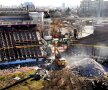 Se dărâmă potcoava. Excavatoarele au spart peluza Giuleștiului dinspre Teatru, cea arcuită, de unde vine porecla celebră a stadionului, sursa foto: printscreen facebook