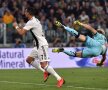 Cristiano Ronaldo în duel cu Ionuț Radu FOTO: Guliver/GettyImages
