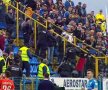 Fanii Petrolului s-au războit la Bacău cu forțele de ordine // Captură TV Telekom Sport