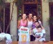 Kristina Mladenovic și o parte din prietenii săi din Monterrey
