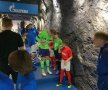 VIDEO + FOTO Copiii din selecționata U10 a Bacăului au intrat pe teren în Schalke - Hoffenheim 2-5