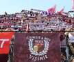 GALERIE FOTO // Sărbătoare mare la promovarea Rapidului » Trofeul a ajuns în tribună!