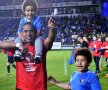 Eric de Oliveira, celebrând victoria din Cupă alături de copiii săi // FOTO: Cristi Preda