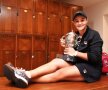 Triumful autenticității » Una dintre cele mai iubite jucătoare din circuit, Ashleigh Barty a câștigat finala de la Roland Garros, după ce a zdrobit-o pe Vondrousova, 6-1, 6-3. Foto: Reuters